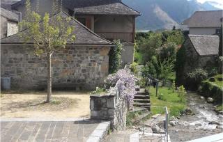 Gorgeous Home In Osse-En-Aspe With Wifi - 6