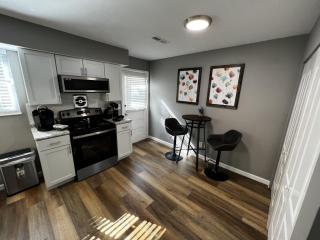 411 San Juan Recently Renovated 2 Bedroom TownHome - St. Charles - 8