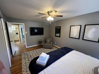 411 San Juan Recently Renovated 2 Bedroom TownHome - St. Charles - 6