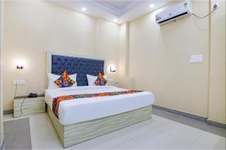 FabHotel Ashok Vihar - Nr North Campus, Delhi University - Nova Deli - 1