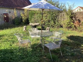 Charming Home by River Allier Hiking Trails - 3