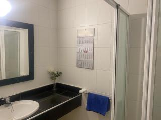 Apart Hotel Lovely 2 bed Apartment 7A3, Victoria Court 1, Los Cristianos,Tenerife - 3