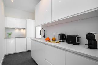 Whome - Brand New Luxury 4-Bed with Riverside Views & AC - Lissabon - 8