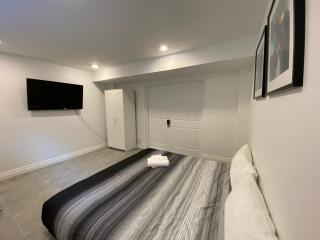 Yorkmills and Bayview !A Spacious and Modern Private Bdr with Shared Bathroom - Toronto - 6