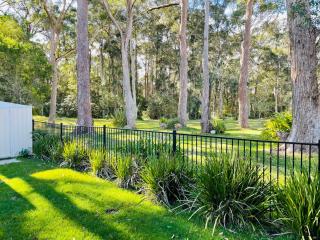 4 mins to Hyams Beach - The Wildlife Shack - Erowal Bay - 8