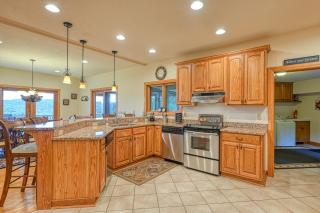 Spacious Panoramic Deep Creek Lodge - Oakland - 2