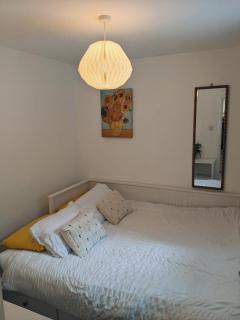Edward's Burrow - Lewes - 1