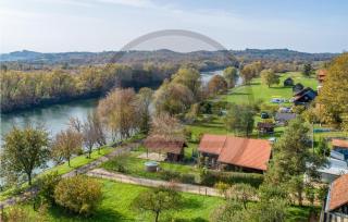 Nice Home In Augustanovec - - 9