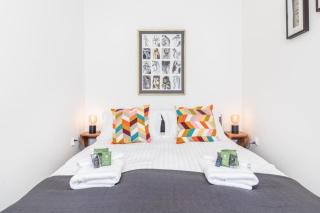 Modern Riverside Apartment with Free parking space - Stettino - 9