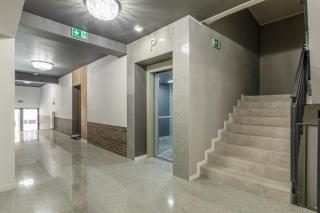 Modern Riverside Apartment with Free parking space - Stettino - 4