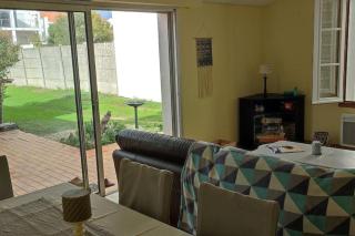 Villa maraichine rénovée, grand jardin et wifi, entre Plage et Marché - 1