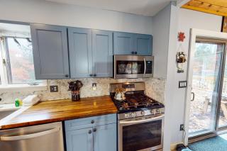 Ludlow Comfy Cabin - 3