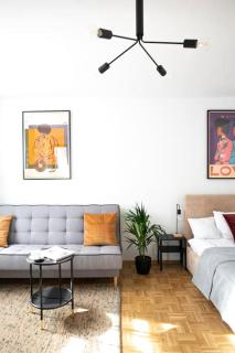 oompH Warsaw Center Well Designed Apartment with Balcony - Warsaw - 1