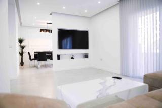 Modern 3-bed apartment in heart of torremolinos - Torremolinos - 0