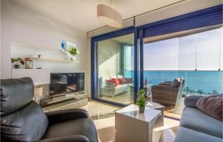 Lovely Apartment In Torrevieja - Torrevieja - 8