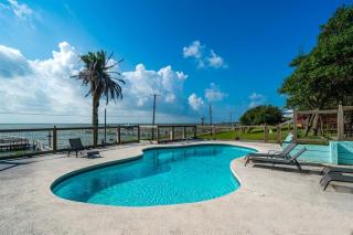 A Salty Texan - Sun Harbor Cottage #10 - 3