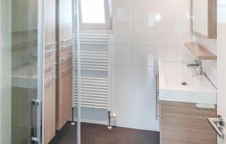 Gorgeous Home In Heinkenszand With Wifi - heinkenszand - 3
