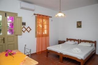 FLOWERS STUDIOS - Skala - 5