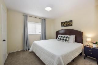 RF Live Oak San Antonio Private Backyard 3BR and 2BA - 2