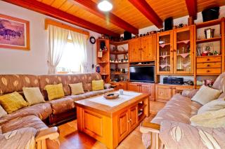 Holiday Home Grga with Jacuzzi and Swimming Pool - Gornja Voća - 4