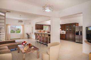 Villa Almyros 5 Bedroom Luxurious Villa close to the beach - 2