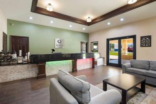 Quality Inn & Suites Lufkin - 6