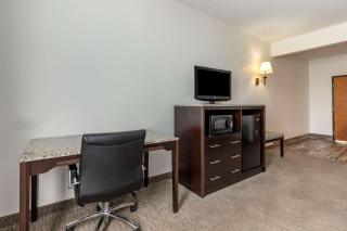 Comfort Inn & Suites Gatesville near Fort Cavazos - Gatesville - 3