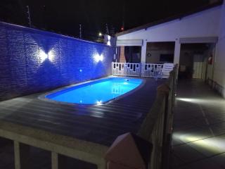 Kitnet com piscina em cond fechado a 200 m da praia com wi-fi - Caraguatatuba - 0