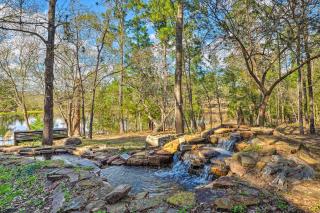 Dock on Lake Siesta Spacious La Grange Retreat! - Winchester - 8
