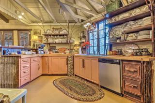 Dock on Lake Siesta Spacious La Grange Retreat! - Winchester - 3