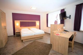 IVY Hotel - Wolfsburg - 9