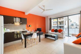 Lovely, Spacious High Floor APT in central PV & AC by 360 Estates - 3