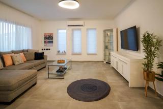 וילה רוני בריכה מחוממת Villa Roni Heated pool - 1