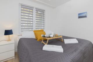Dedala Apartment 300m to the Beach by Noclegi Renters - Gdynia - 9
