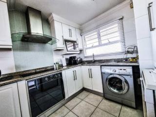 Le Paradis Beachfront Apartment - Ballito - 8