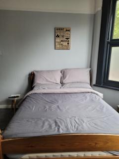 Arsenal and Tottenham Double Bedroom - London - 8