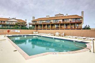 Kitty Hawk Townhome at Sea Dunes - Walk to Beach! - Kitty Hawk - 9