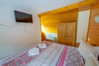Cabana TYF - Dreptu - Poiana Teiului - 8