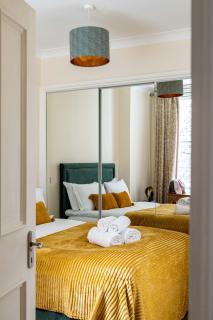 One Bedroom Apartment in Marylebone - London - 9