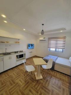 Cozy Self-contained Serviced Apartment - Abuja - 5