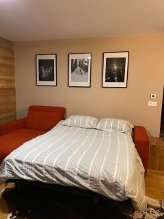 Gorgeous 2 bedroom, 2 full bath, ski in apartment! Winner of 2025 and 2024 Traveller Award! - Morzine - 2