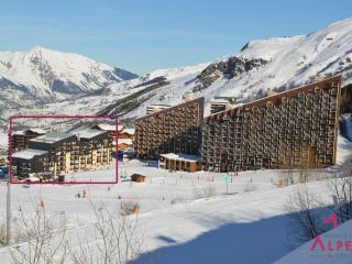 Studio cabine rénové, 4 pers, pied des pistes, balcon sud, près commerces et remontées. - FR-1-452-376 - Les Menuires - 2