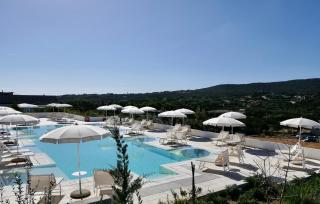 Resort con piscina a soli 250 mt dalla spiaggia La Pelosa - Stintino - 3