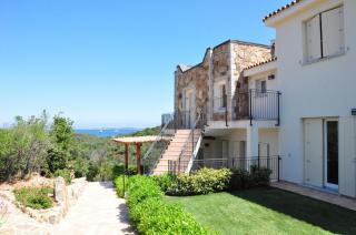 Residence con piscina a 4 km da Baja Sardinia - Cala Bitta - 9