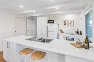 Dromana Beach Holiday House *3 minutes to the sand - Safety Beach - 8