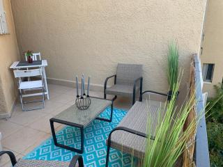 Beau T2 clim terrasse idéalement situé - 3