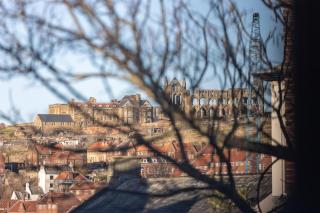 Sugar Reef - A Fantastic Modern House with Garden, Free Parking for 2 cars, Free use of Electric Vehicle Point, Whitby Beach, Shops, Bars and Restaurants just a 10 minute walk away! - Whitby - 6