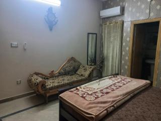 3 Bedroom House right In-between Twin Cities - Rawalpindi - 1
