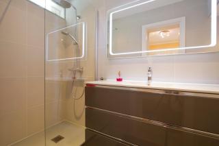 Colina Del Sol 1106 - 8