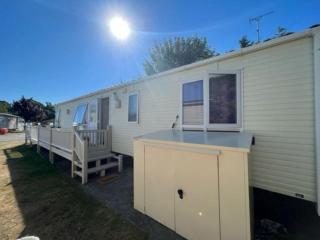 6 Berth Caravan With Decking At Cherry Tree Park In Norfolk Ref 70014G - 6